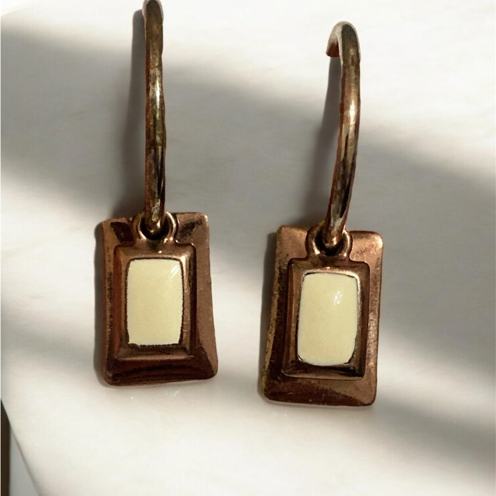 Vintage LC Cream and Copper Toned Earrings